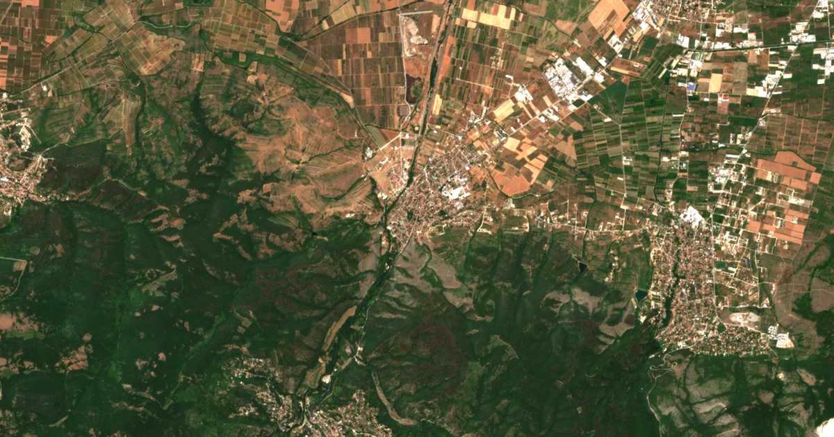 Satellitenkarte von Pǎrvenec
