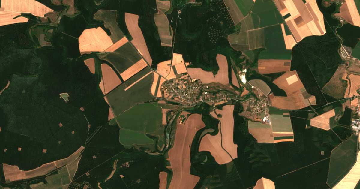 Satellitenkarte von Malǎk Porovec