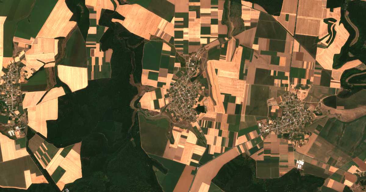 Satellitenkarte von Prelez