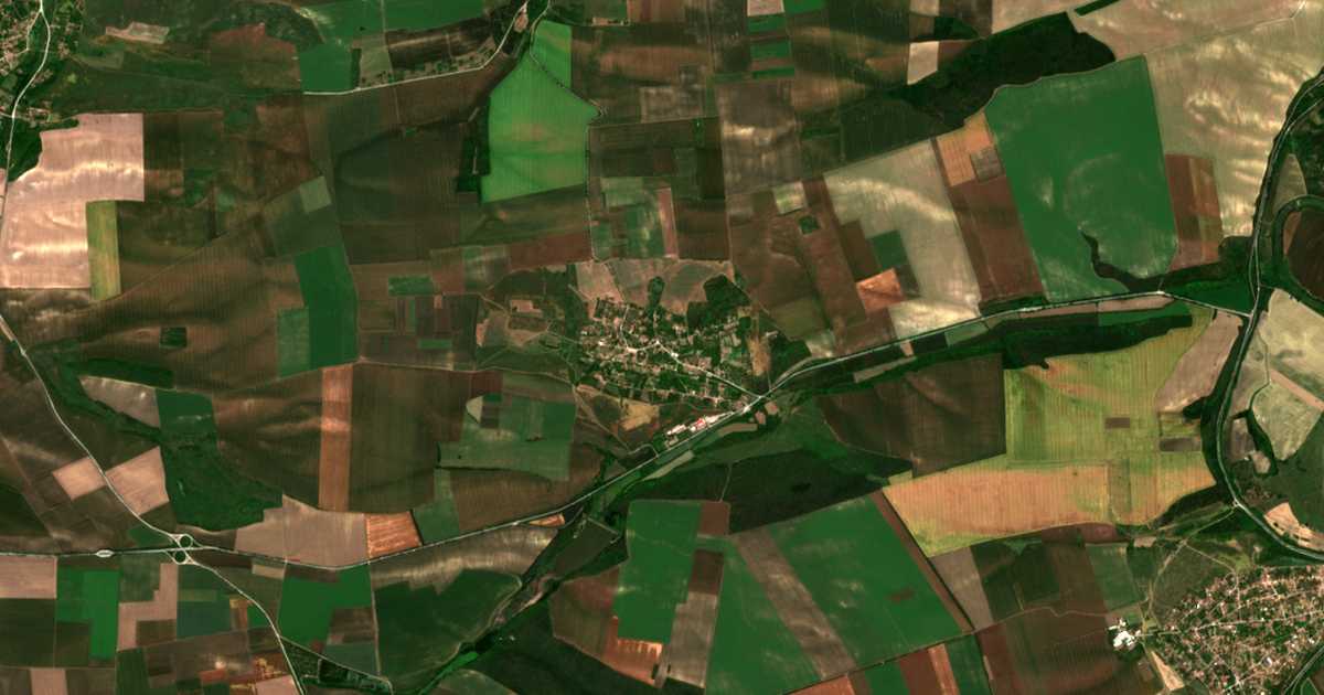 Satellitenkarte von Pejčinovo