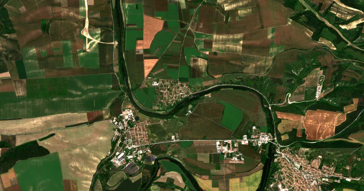 Satellitenkarte von Stǎrmen