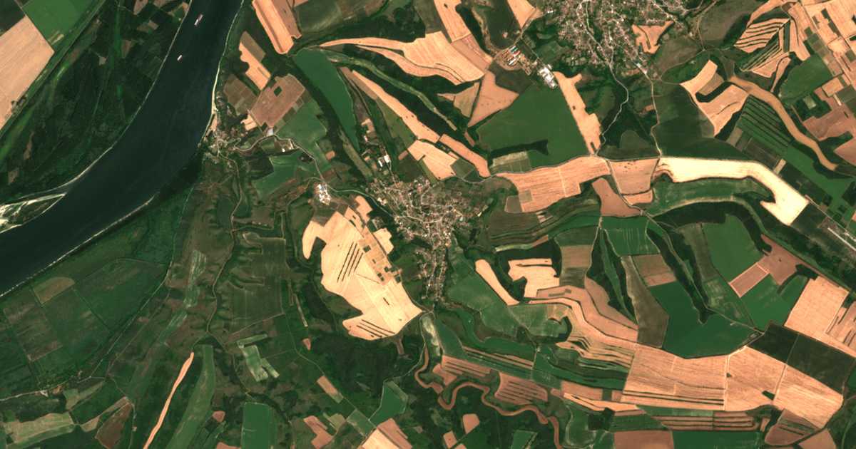 Satellitenkarte von Mečka