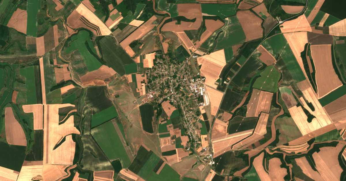 Satellitenkarte von Trǎstenik