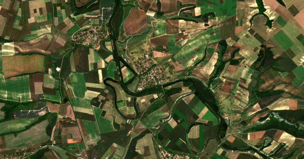 Satellitenkarte von Belcov