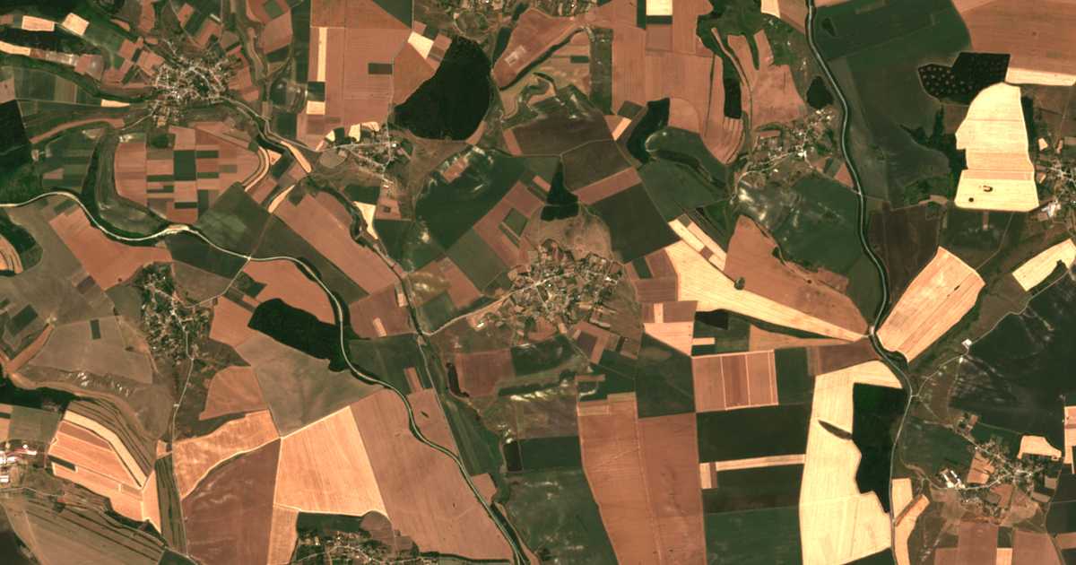 Satellitenkarte von Černa