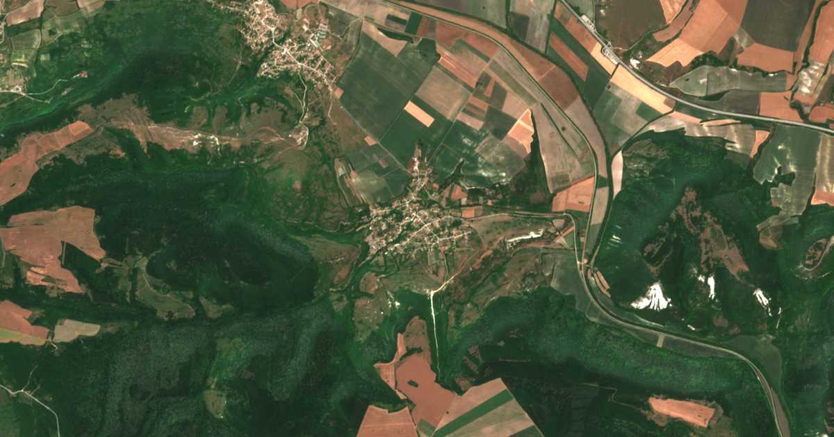 Satellitenkarte von Mogila