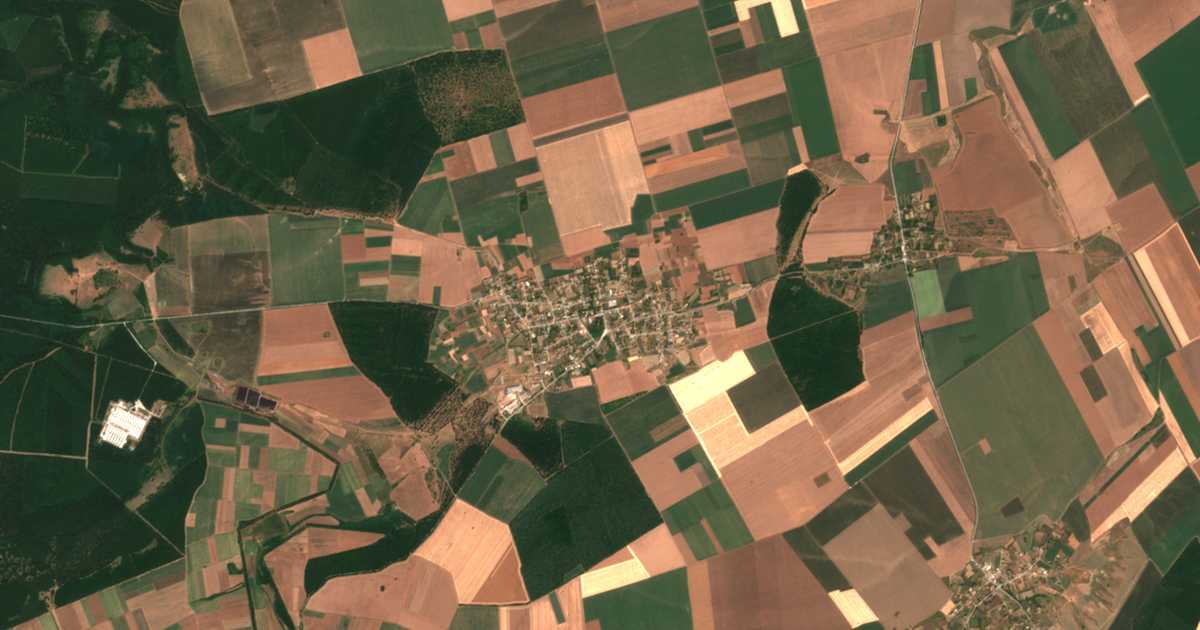 Satellitenkarte von Pet Mogili
