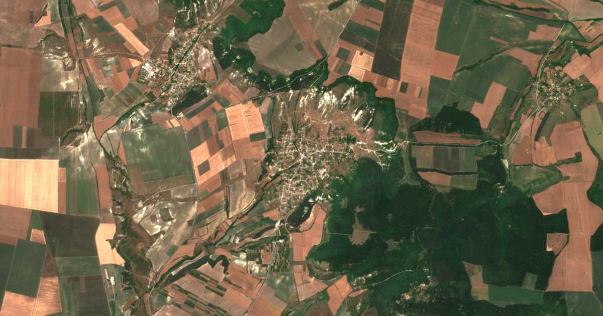 Satellitenkarte von Pamukčii