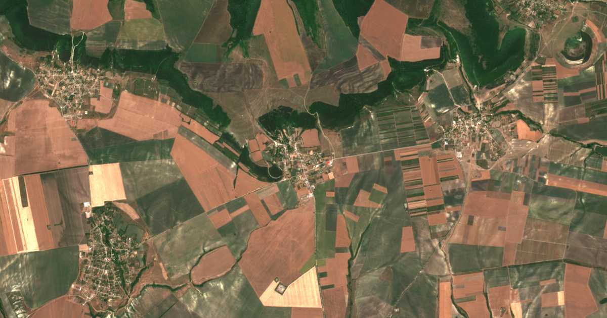 Satellitenkarte von Pravenci