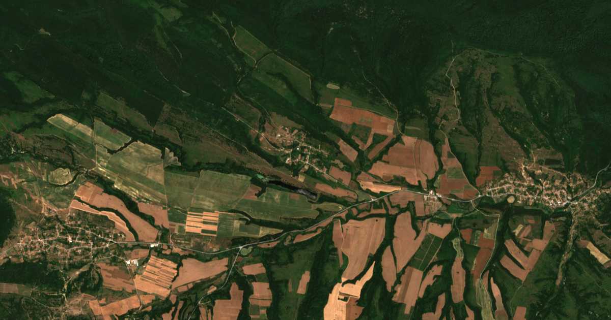 Satellitenkarte von Aleksandrovo