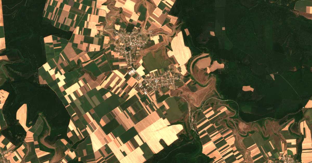 Satellitenkarte von Rujno