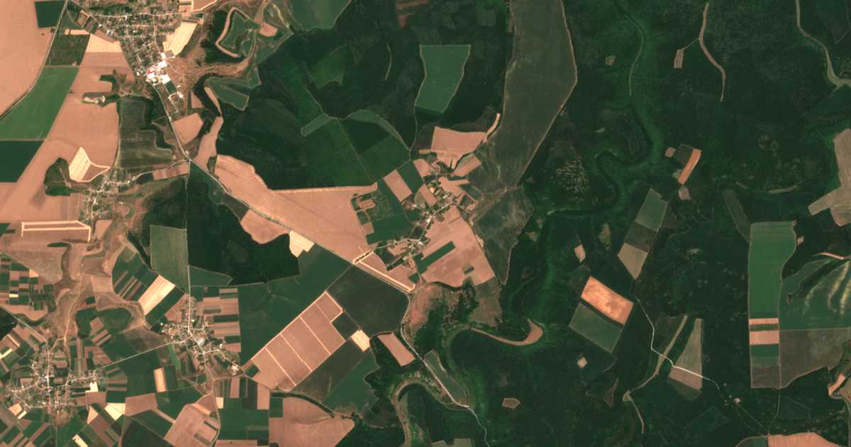 Satellitenkarte von Vǎrbino