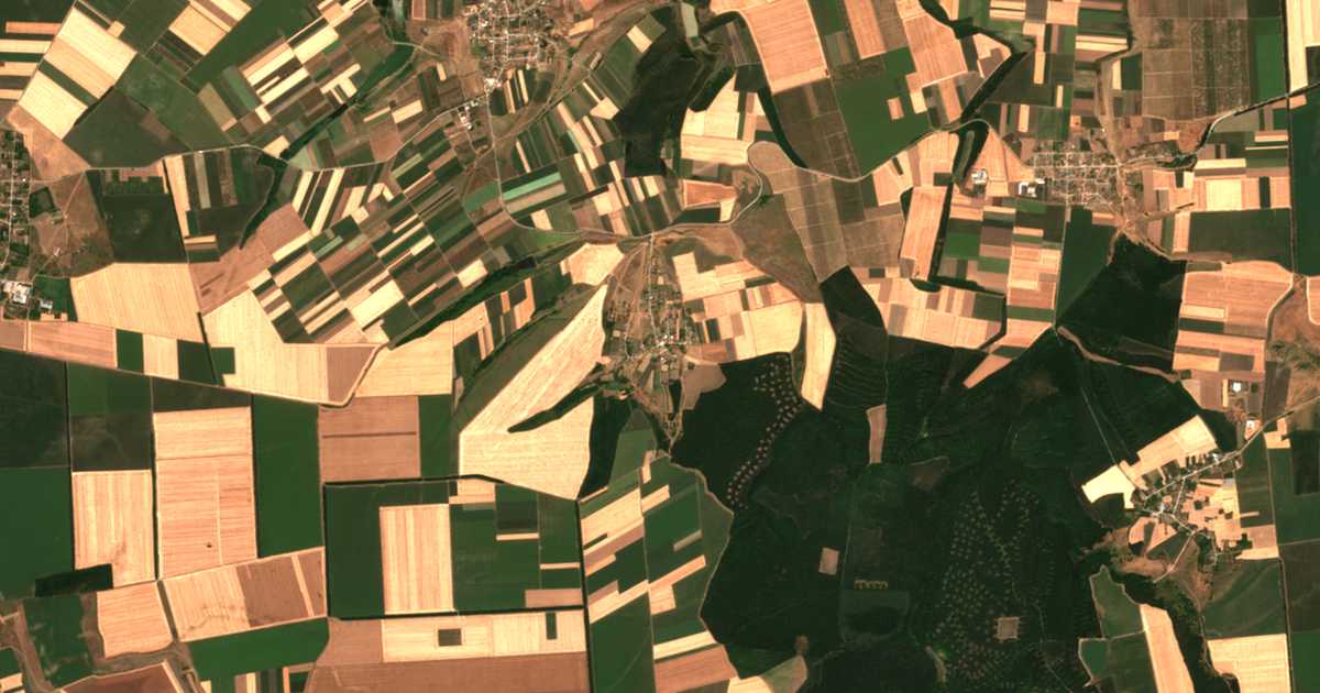 Satellitenkarte von Baštino