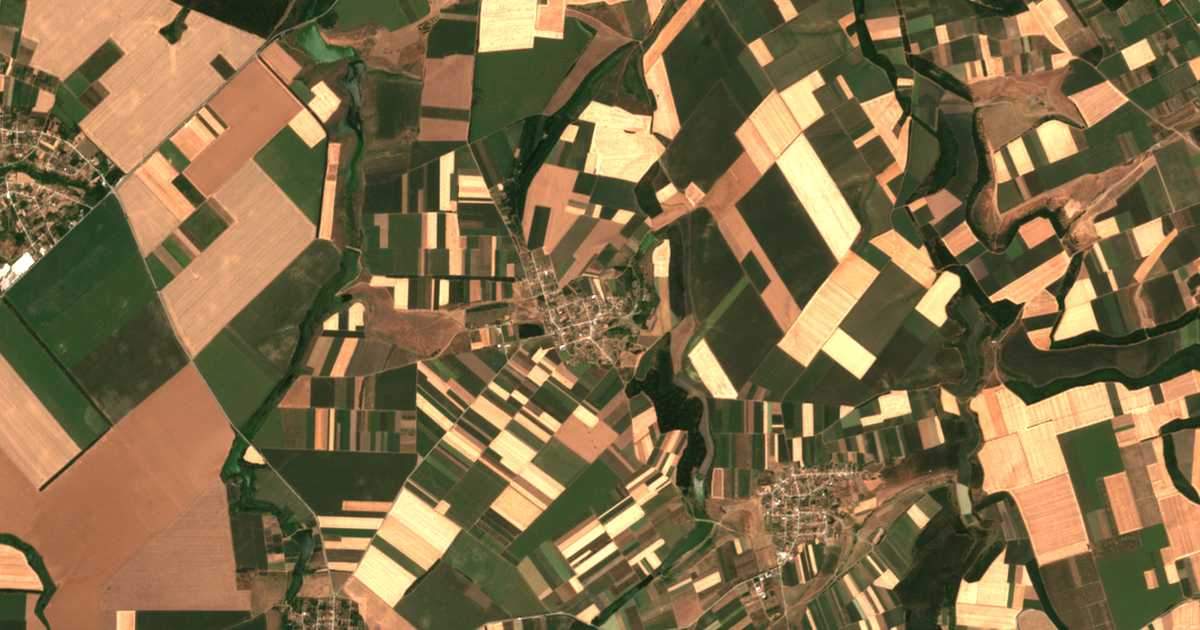 Satellitenkarte von Dičevo
