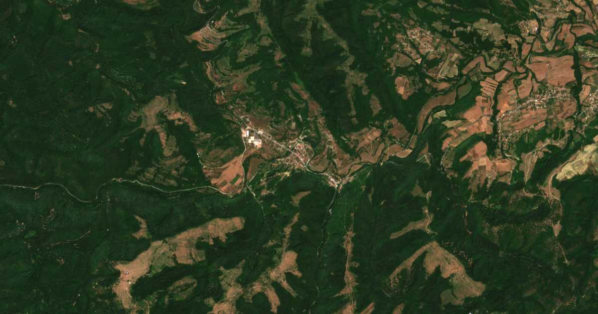 Satellitenkarte von Tiča