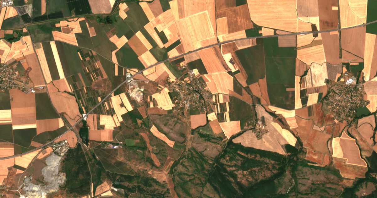 Satellitenkarte von Polsko Pǎdarevo