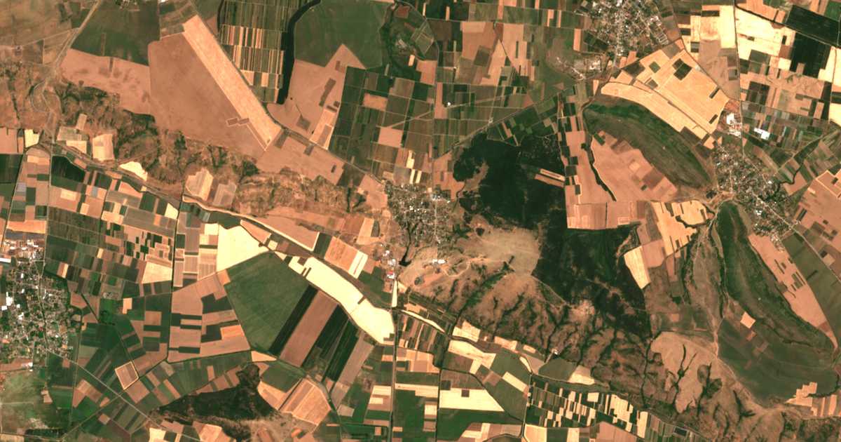 Satellitenkarte von Nikolaevo
