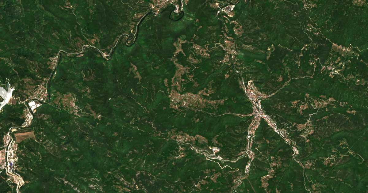Satellitenkarte von Mǎglišta