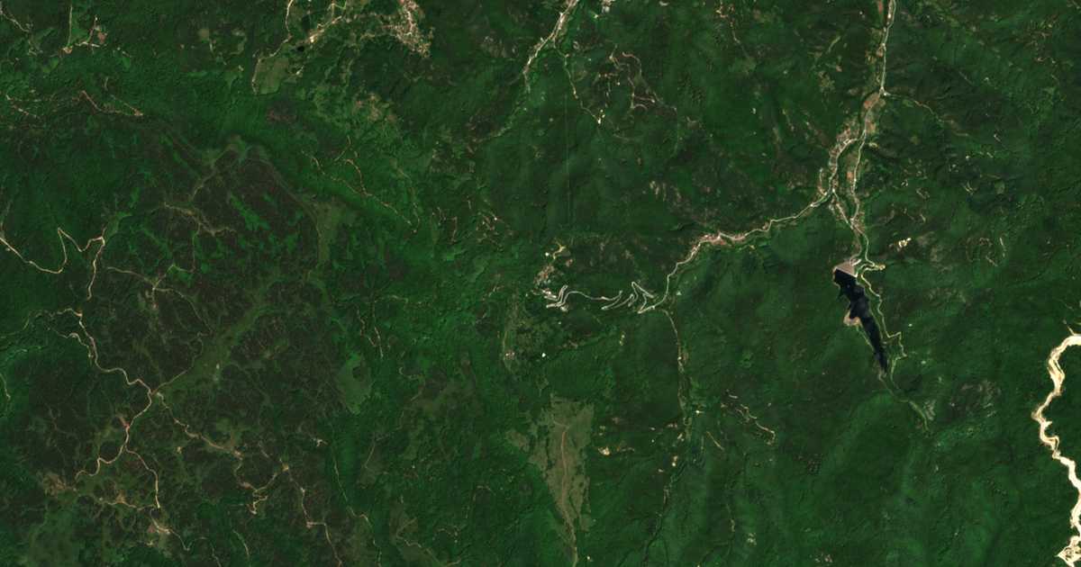 Satellitenkarte von Močure
