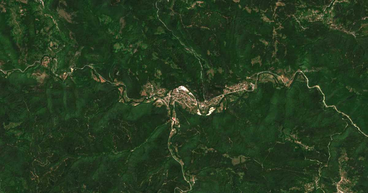 Satellitenkarte von Smiljan