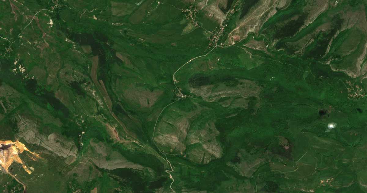 Satellitenkarte von Smolča
