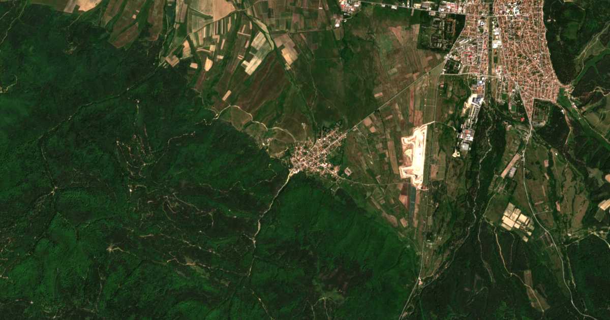 Satellitenkarte von Dospej