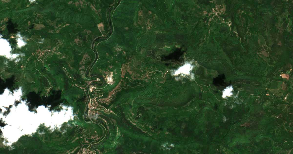 Satellitenkarte von Bov