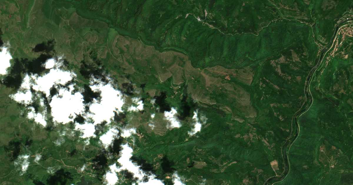 Satellitenkarte von Zanoge