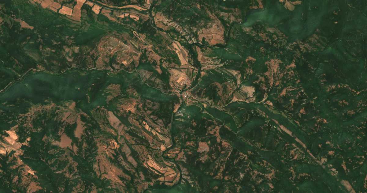 Satellitenkarte von Petrič