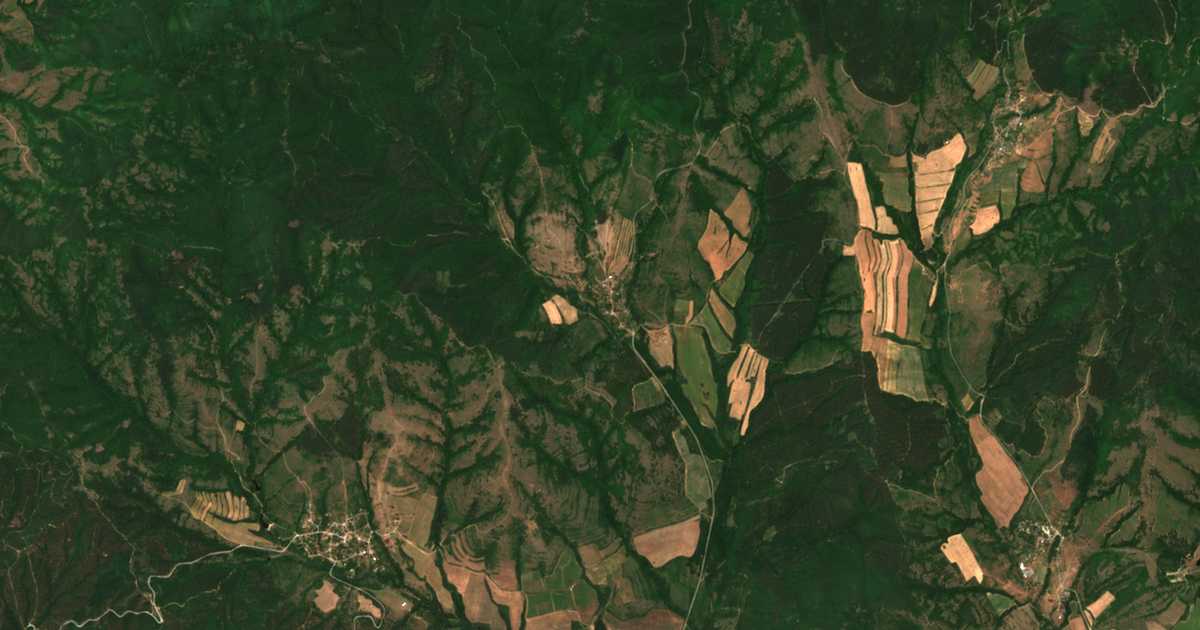 Satellitenkarte von Slavjanin