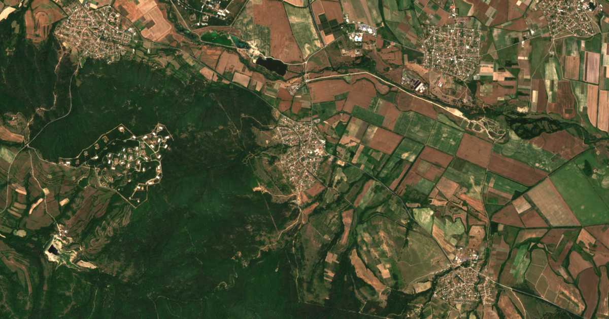 Satellitenkarte von Rozovo