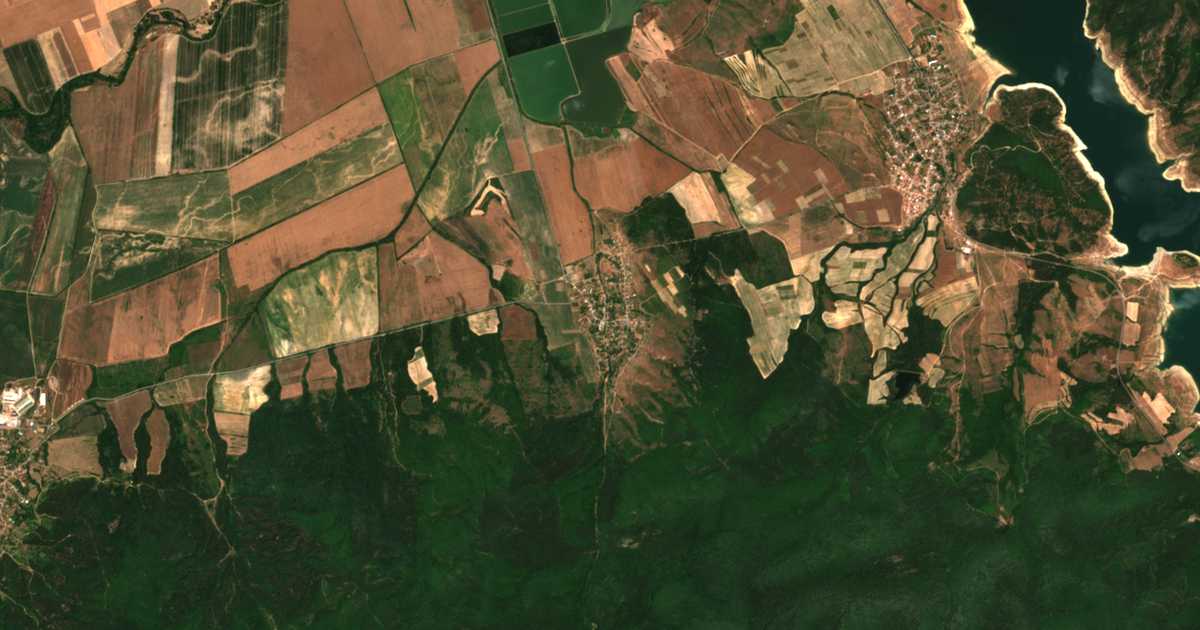Satellitenkarte von Edrevo