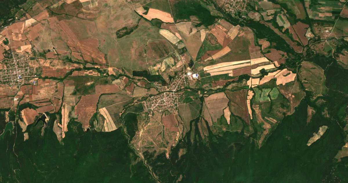 Satellitenkarte von Aleksandrovo