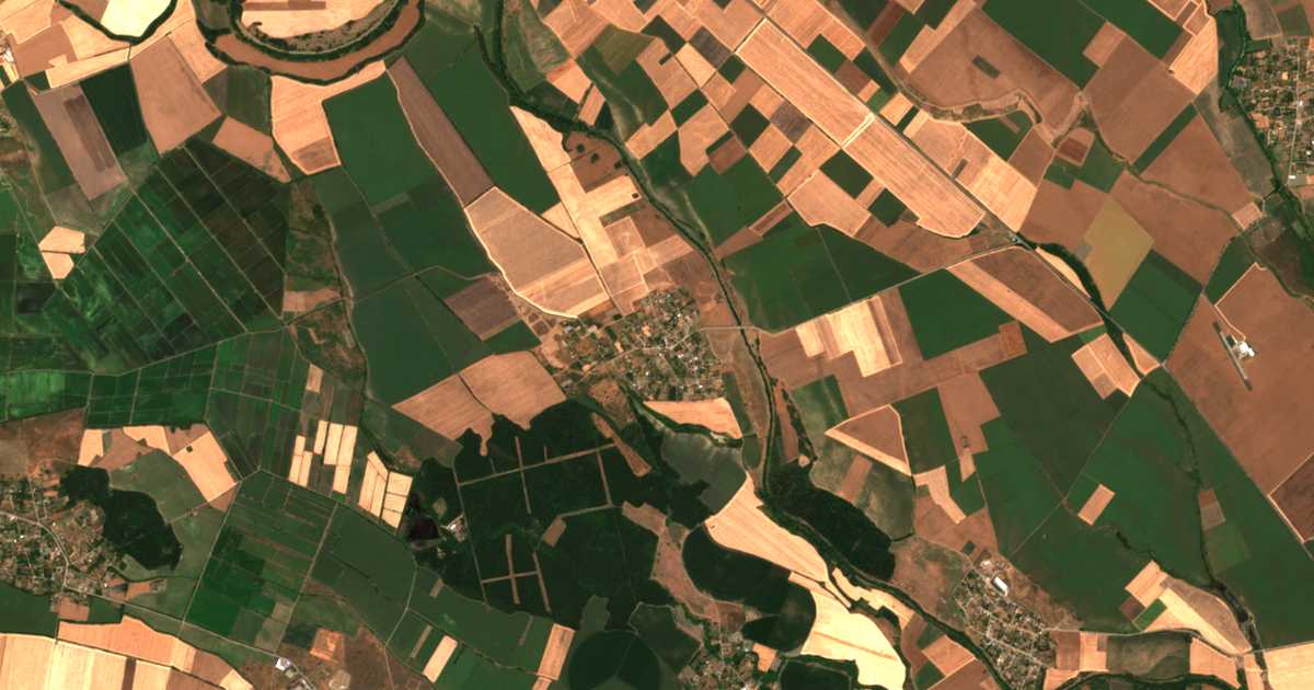 Satellitenkarte von Dinja