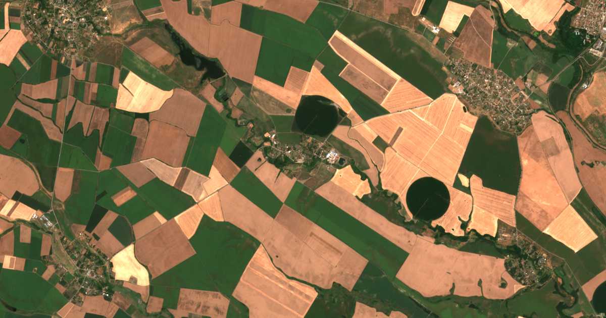 Satellitenkarte von Tihomirovo