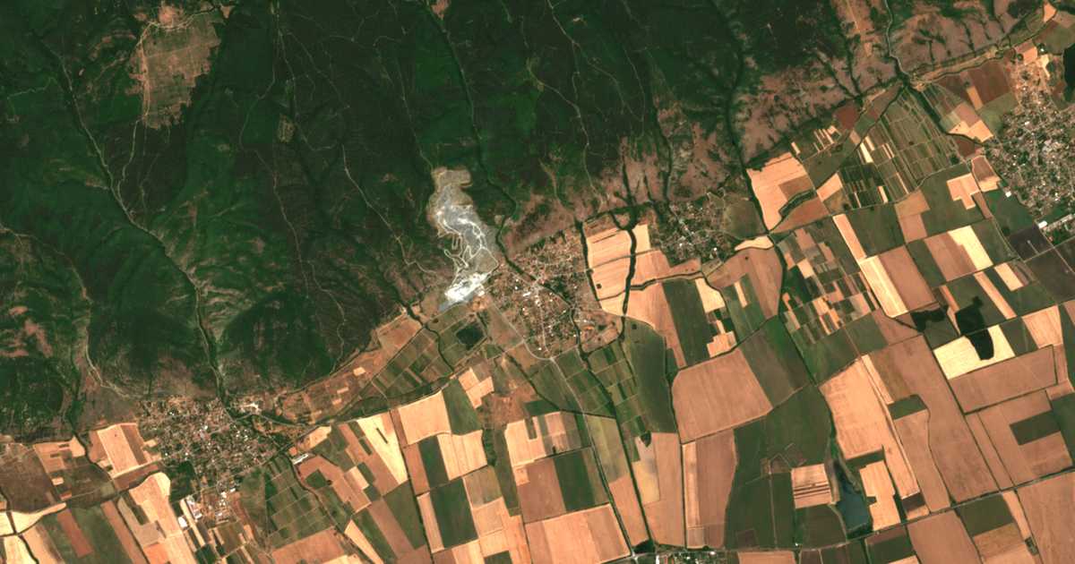 Satellitenkarte von Bratja Kunčevi