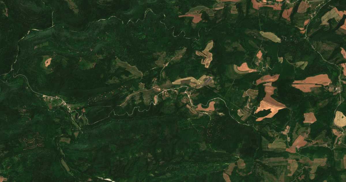 Satellitenkarte von Dlǎžka poljana