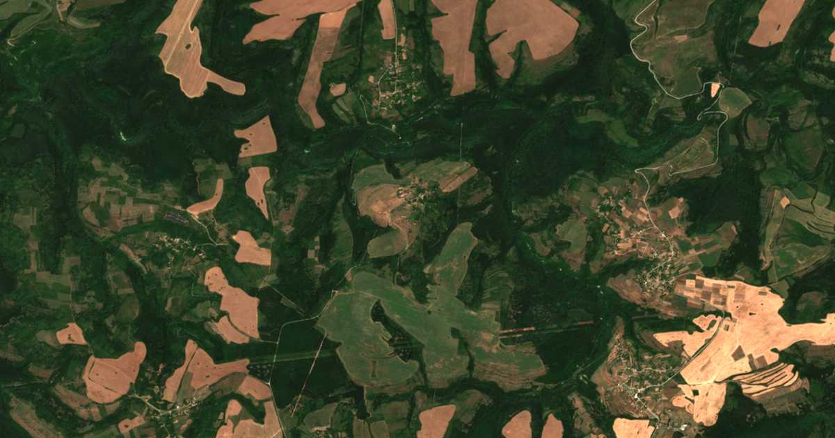 Satellitenkarte von Pirinec
