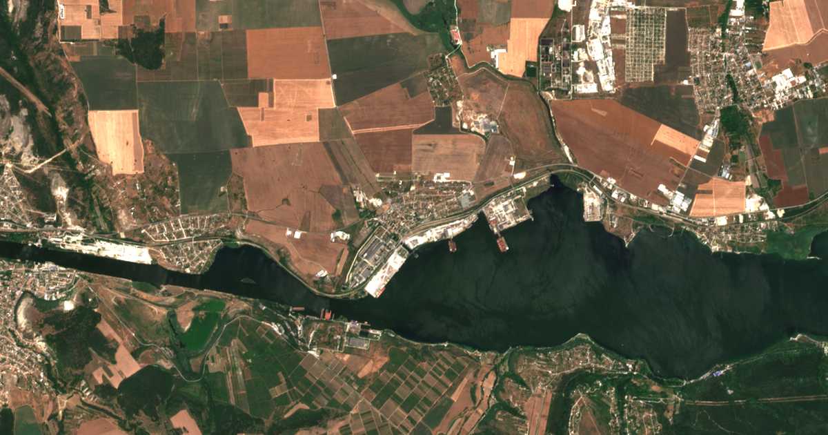 Satellitenkarte von Ezerovo