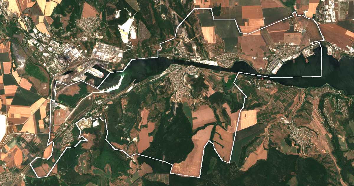 Satellitenbild mit eingezeichneter Grenze: Beloslav