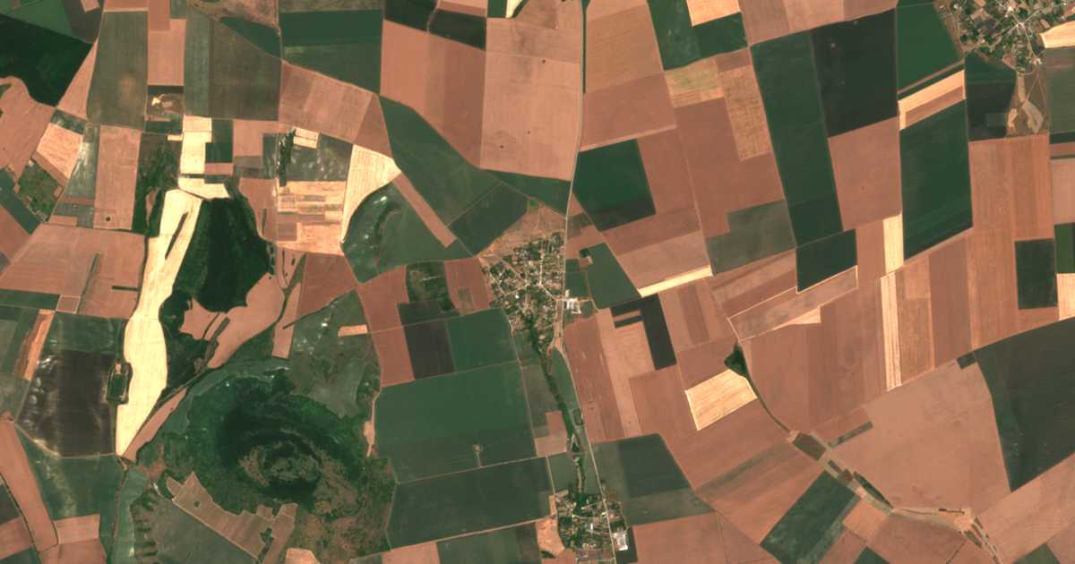 Satellitenkarte von Momčilovo
