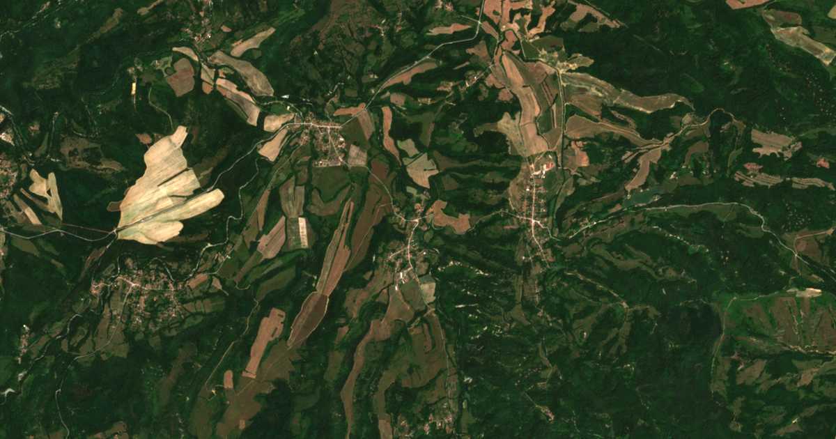 Satellitenkarte von Čakali