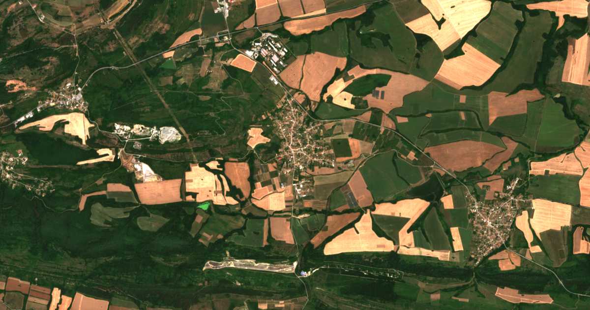 Satellitenkarte von Dragiževo