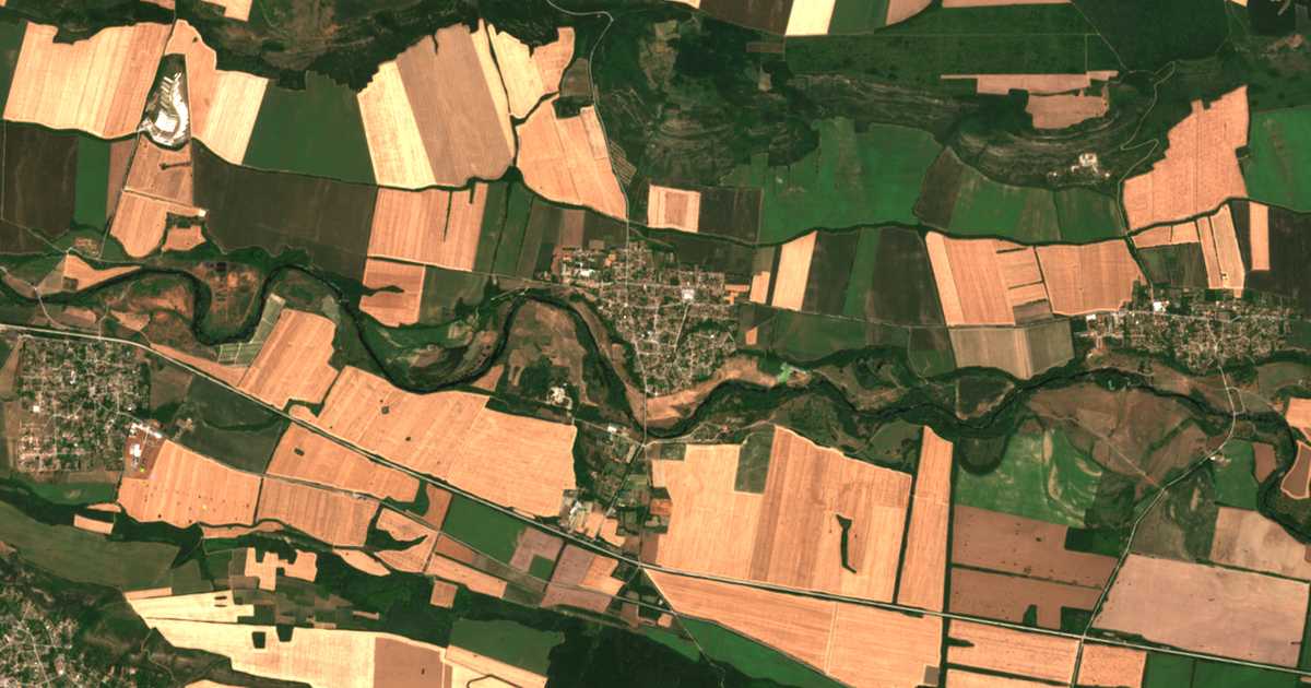 Satellitenkarte von Lesičeri