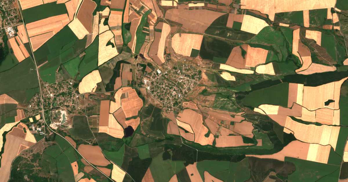 Satellitenkarte von Nedan