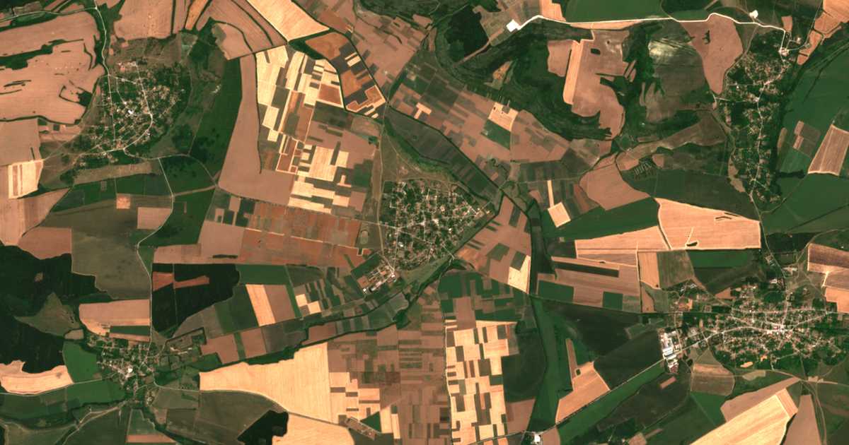 Satellitenkarte von Lozen