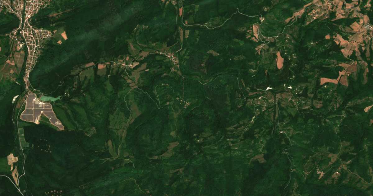 Satellitenkarte von Dedinci