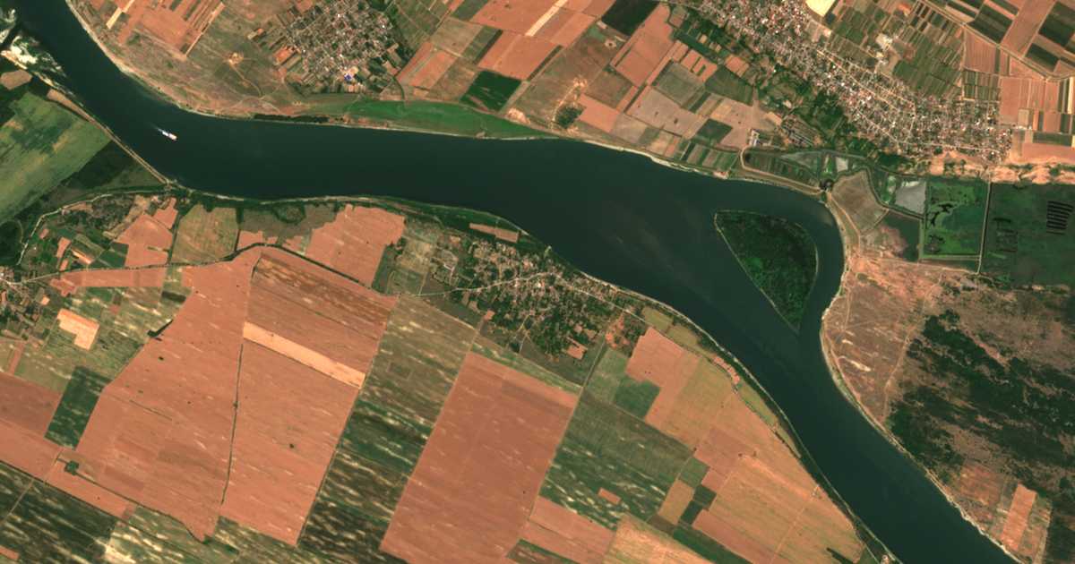 Satellitenkarte von Vrǎv