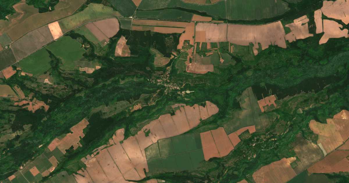 Satellitenkarte von Čičil