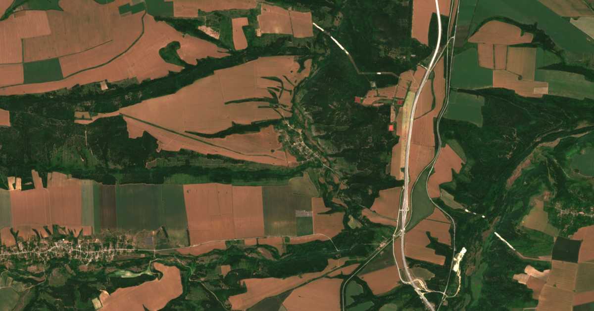 Satellitenkarte von Vǎlček